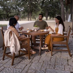 Berlin Gardens Resin Mayhew-Harbor Sling 38 In Round 4 Seat Dining Table Set