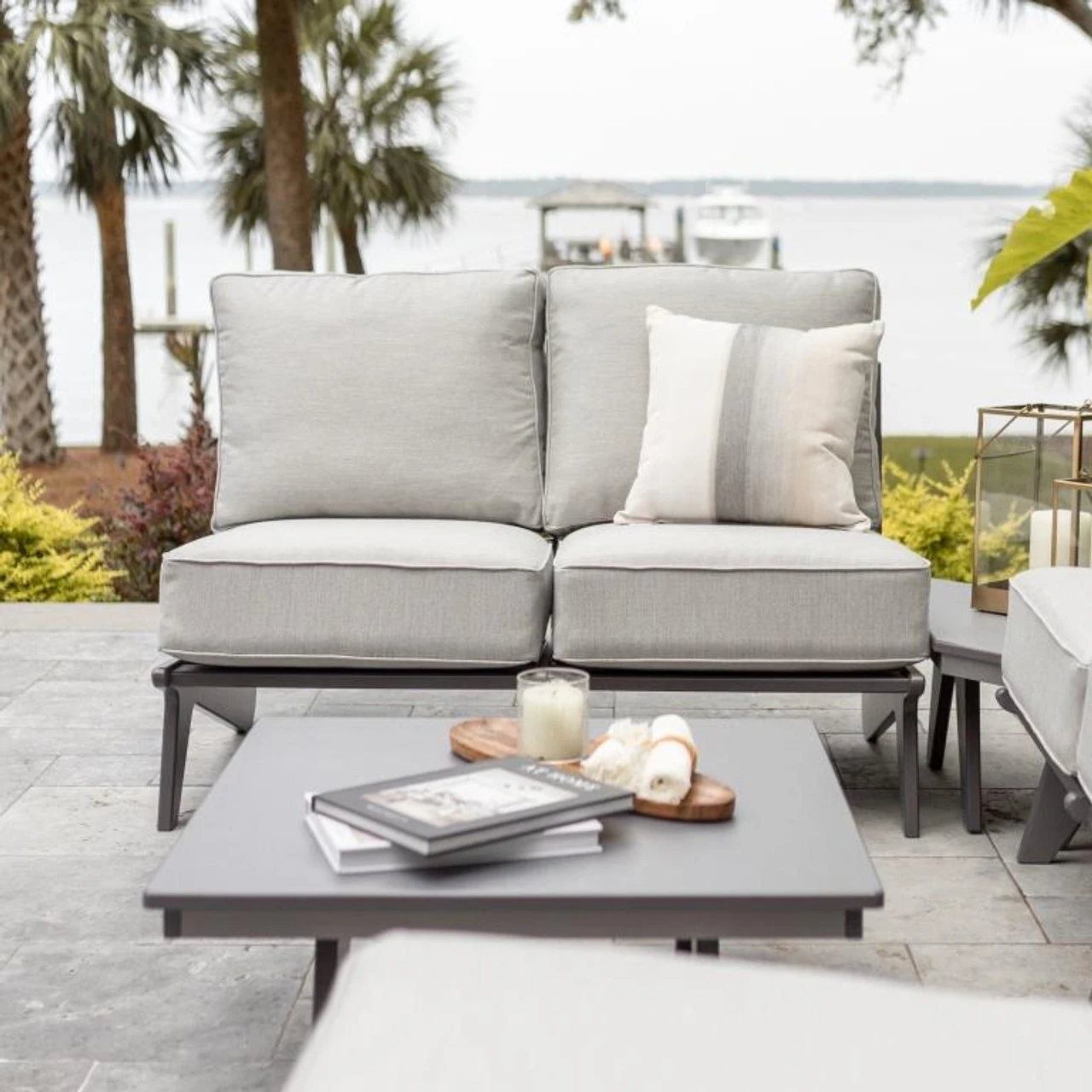 Berlin Gardens Resin Holland Loveseat 4 Berlin Gardens Resin Holland Loveseat - Image 4