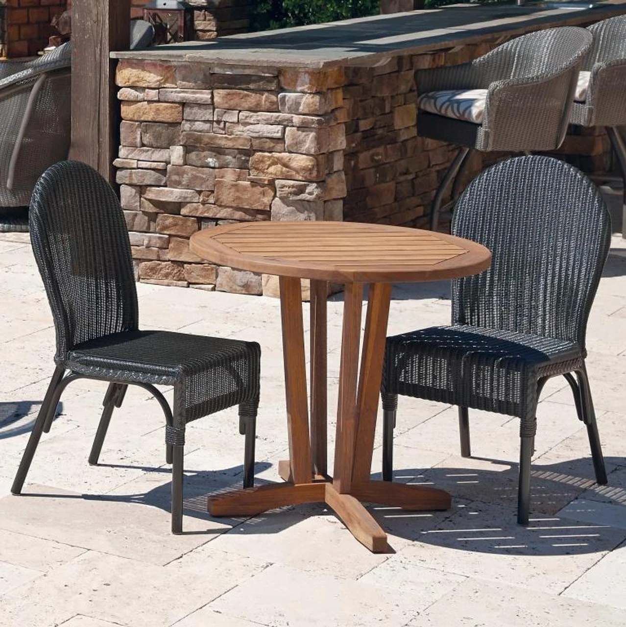 Lloyd Flanders Universal 2-Seat Wicker Bistro Set 1 Lloyd Flanders Universal 2-Seat Wicker Bistro Set