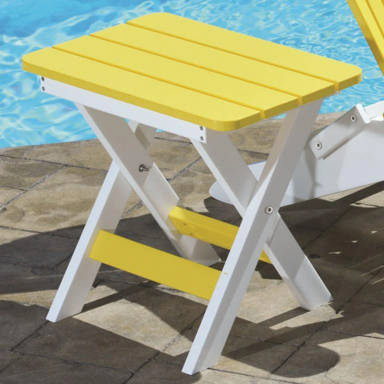 Berlin Gardens Resin 21.5" Folding End Table 2 Berlin Gardens Resin 21.5" Folding End Table - Image 2