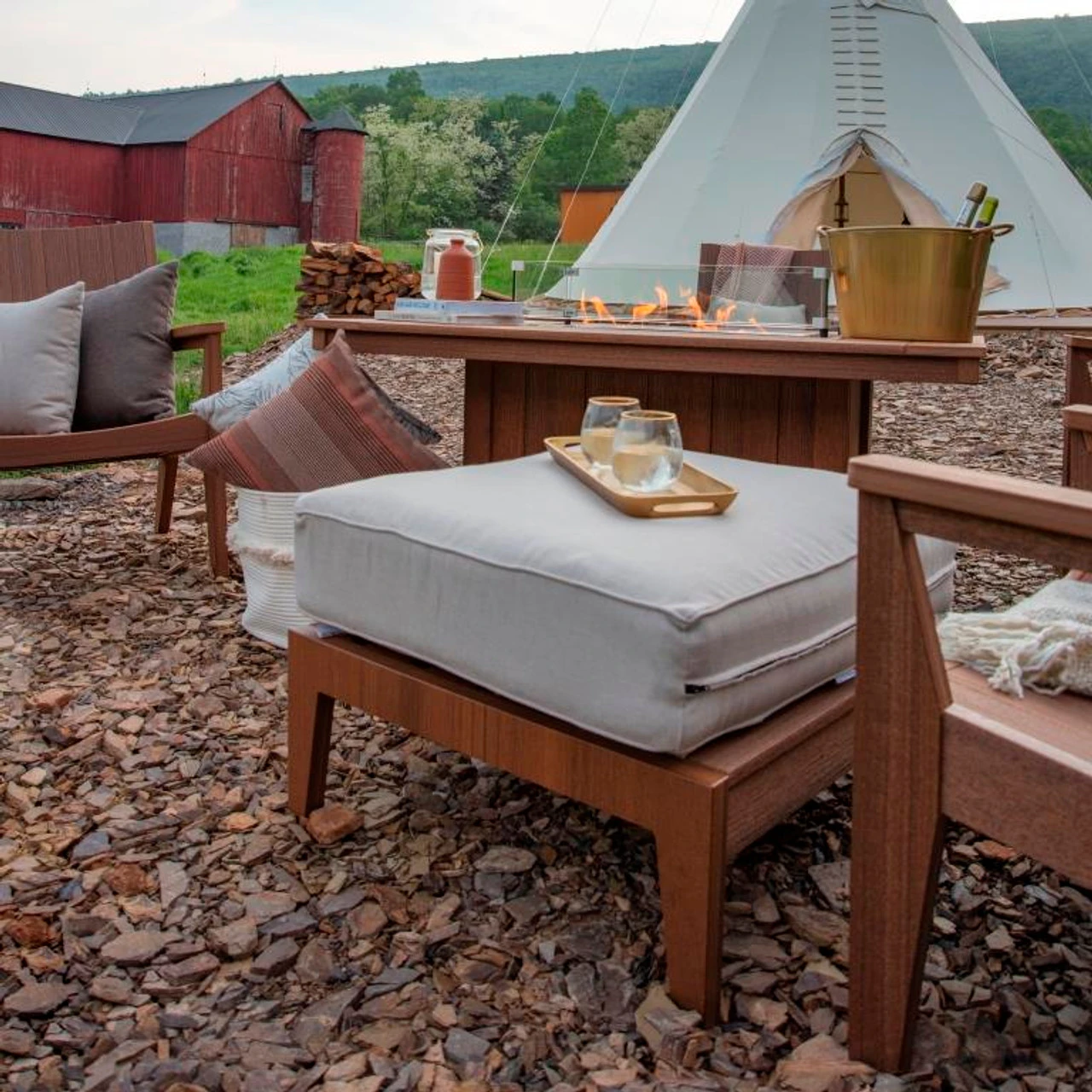 Berlin Gardens Resin Mayhew Firetable Chat Set 1 Berlin Gardens Resin Mayhew Firetable Chat Set