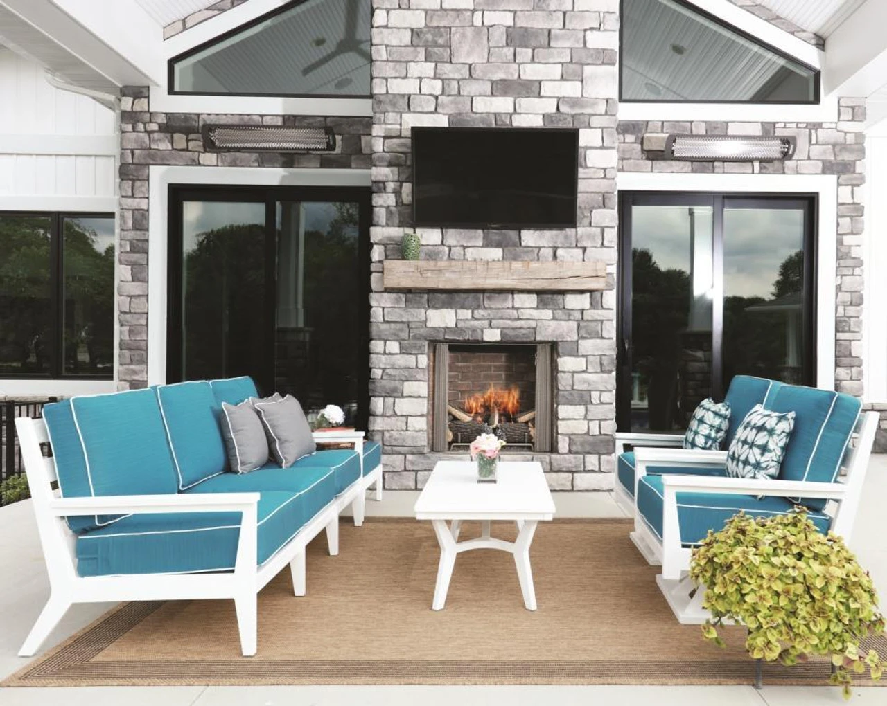 Berlin Gardens Resin Mayhew Sofa Patio Set 3 Berlin Gardens Resin Mayhew Sofa Patio Set - Image 3