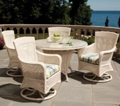 Lloyd Flanders Grand Traverse Swivel Chair 4 Seat Dining Set