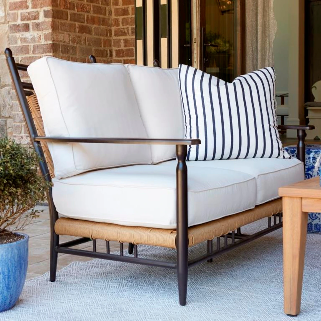 Lloyd Flanders Vinyl Wicker Low Country Loveseat 6 Lloyd Flanders Vinyl Wicker Low Country Loveseat - Image 6