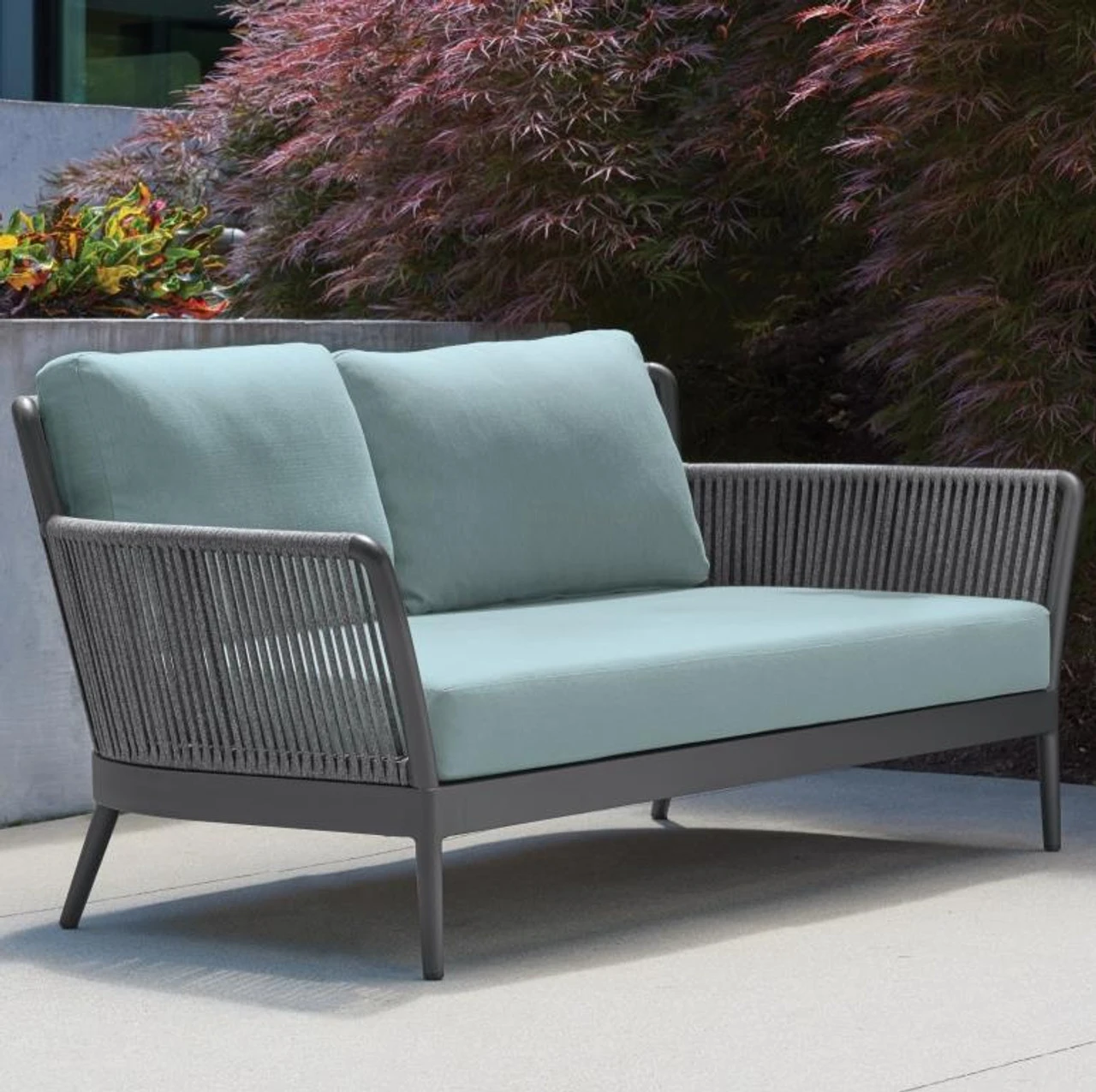 Oxford Garden Nette 4 Piece Small Lounge Set - July 4th Sale - Good 'til The 8th! 3 Oxford Garden Nette 4 Piece Small Lounge Set - July 4th Sale - Good 'til The 8th! - Image 3