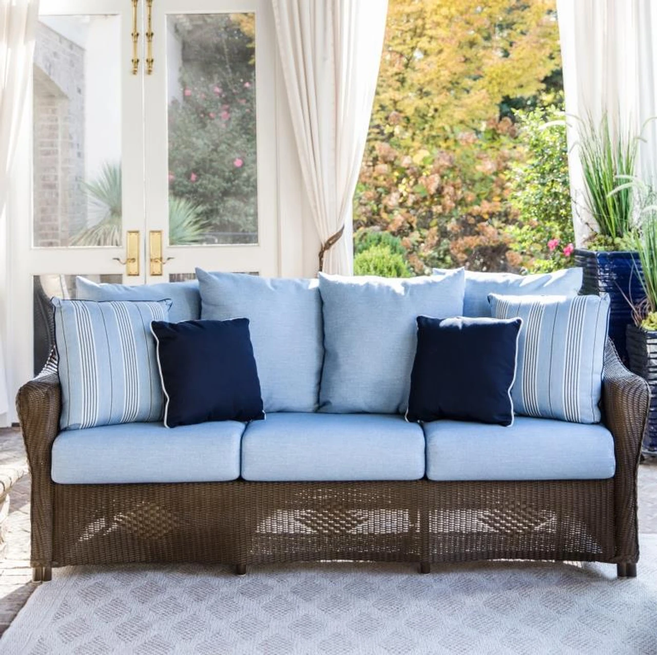 Lloyd Flanders Loom Reflections 3 Seater Sofa 2 Lloyd Flanders Loom Reflections 3 Seater Sofa - Image 2