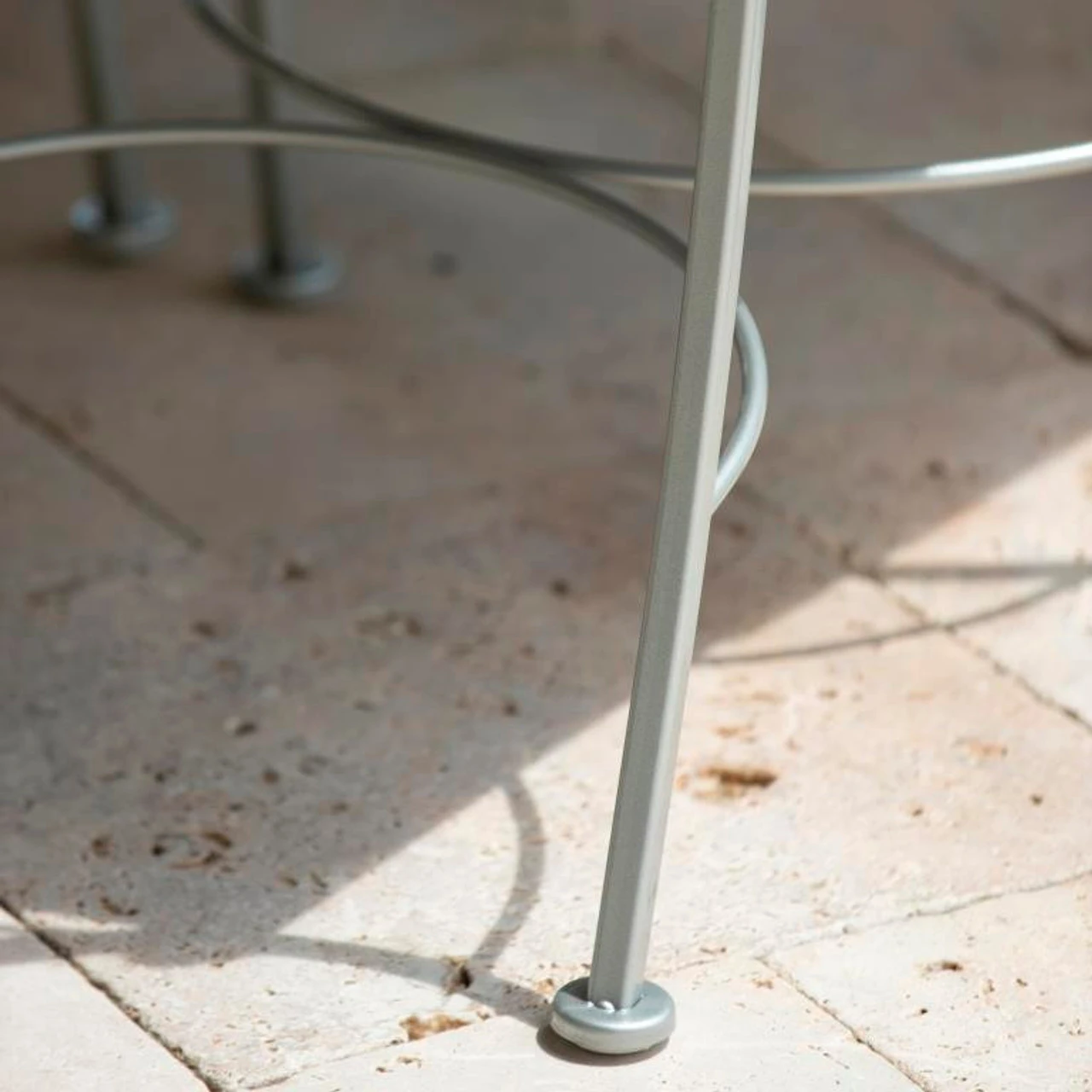 Woodard Wrought Iron Sheffield 6 Seat Dining Set 3 Woodard Wrought Iron Sheffield 6 Seat Dining Set - Image 3