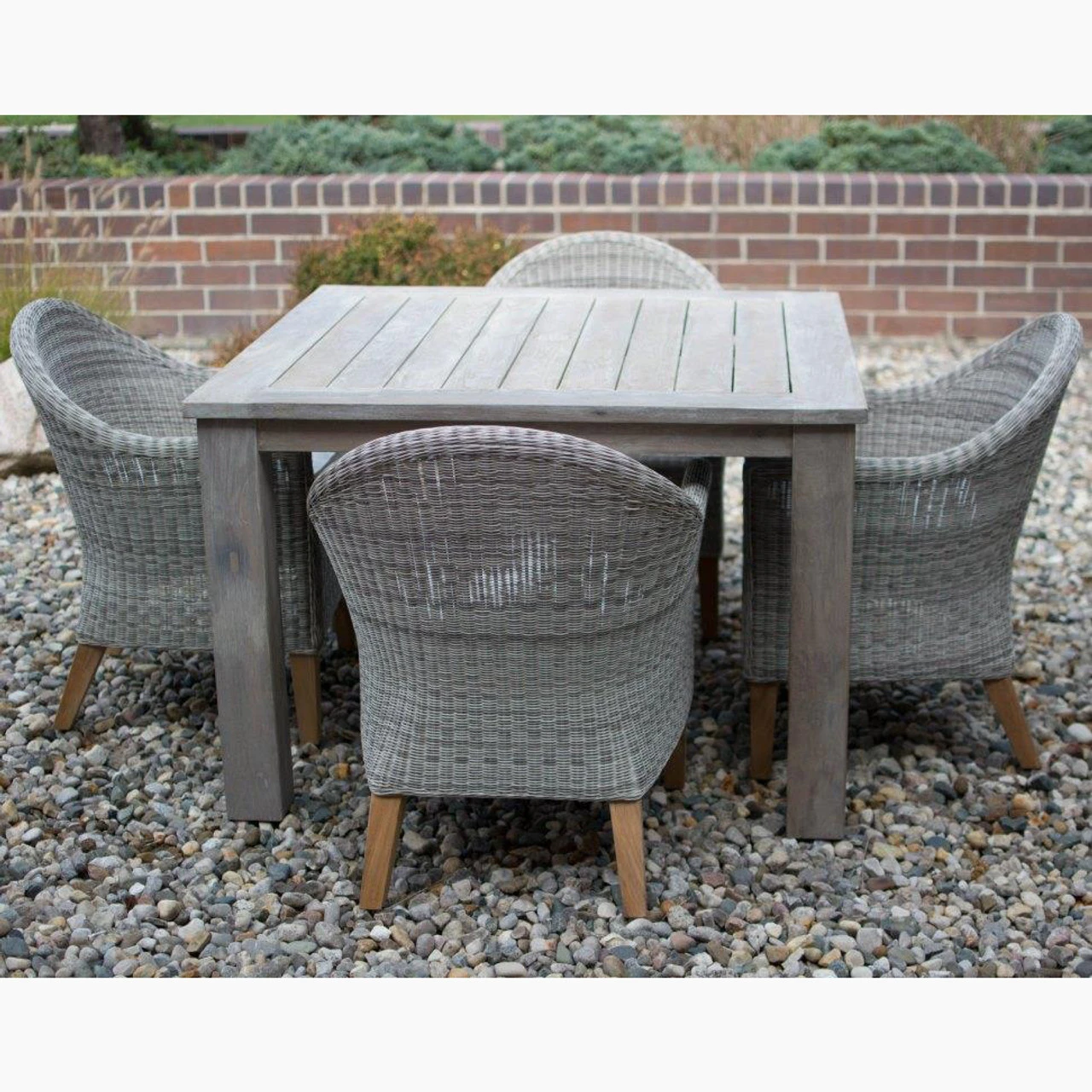 Three Birds Shelburne Teak & Viena Wicker 4 Seat Dining Set 3 Three Birds Shelburne Teak & Viena Wicker 4 Seat Dining Set - Image 3