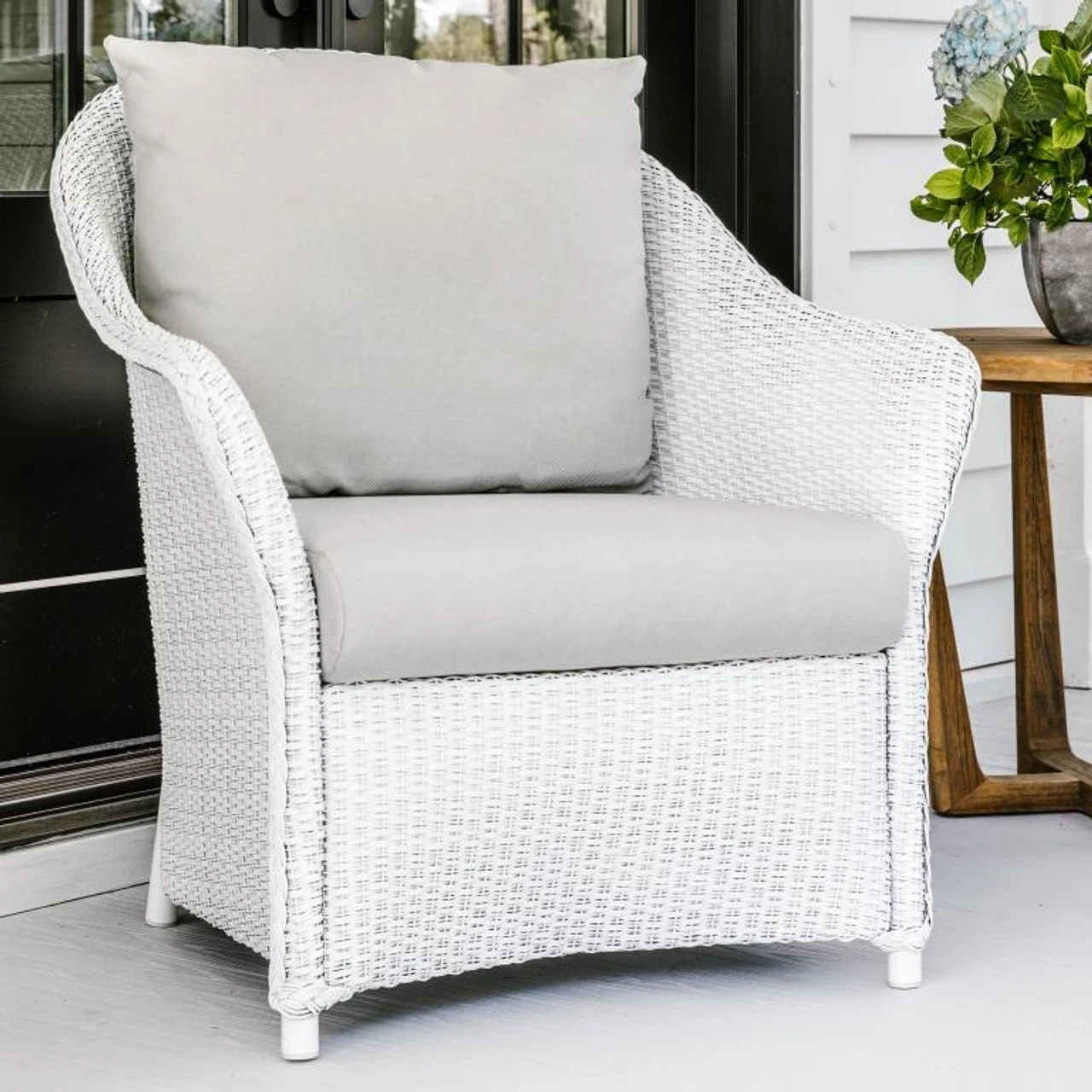 Lloyd Flanders Loom Weekend Retreat Lounge Chair 6 Lloyd Flanders Loom Weekend Retreat Lounge Chair - Image 6