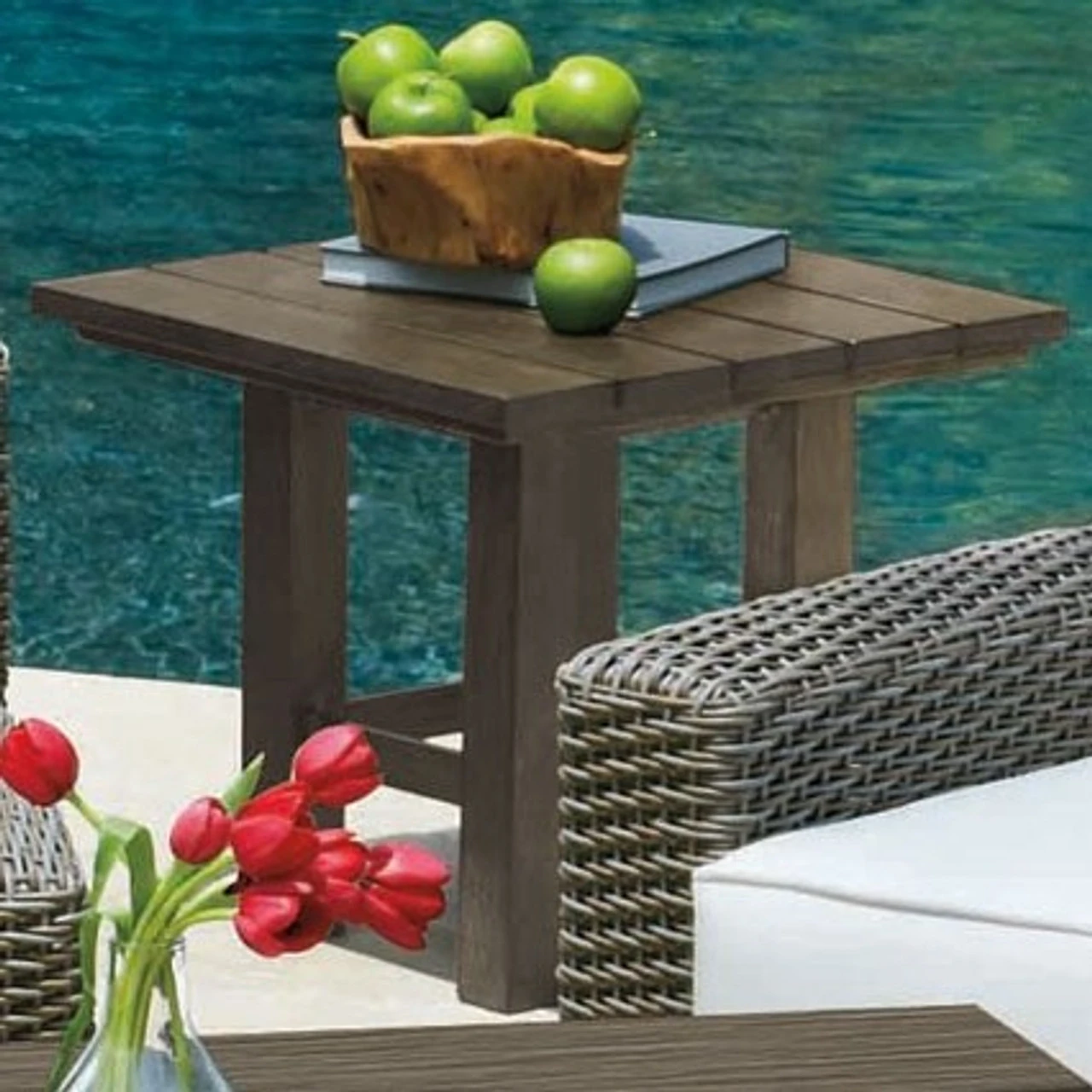 Whitecraft By Woodard Augusta Woodland 24" End Table 2 Whitecraft By Woodard Augusta Woodland 24" End Table - Image 2